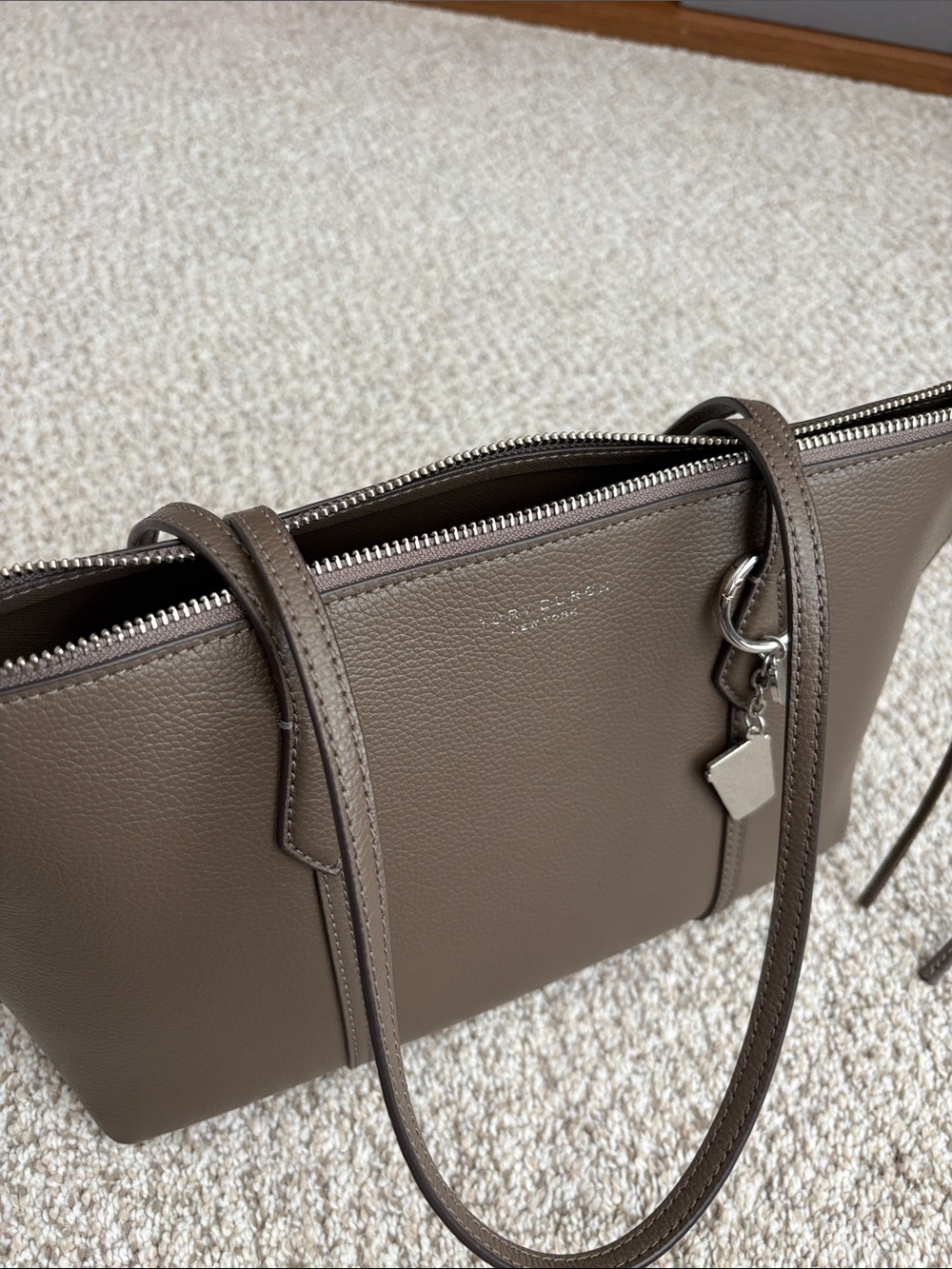 Tory Burch Perry Small tote - Picture 11 of 14